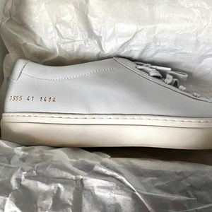 Common project ice blue size 41